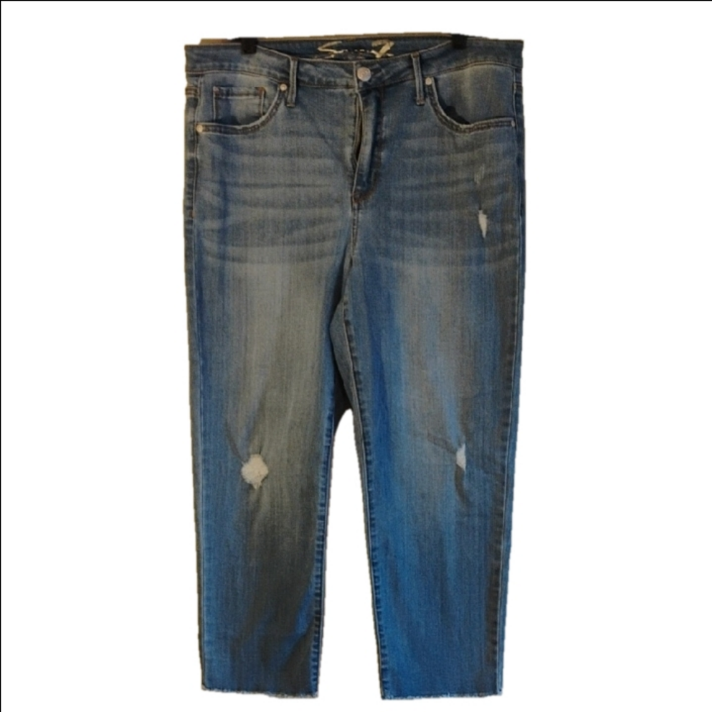 Seven7 Tower Strait Crop Jean with Distressed Details. Size 14. Great For Spring